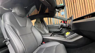 Tesla MODEL S 100 kWh PLAID BLACK l 1268 PS