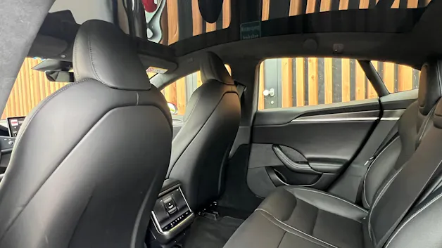 Tesla MODEL S 100 kWh PLAID BLACK l 1268 PS