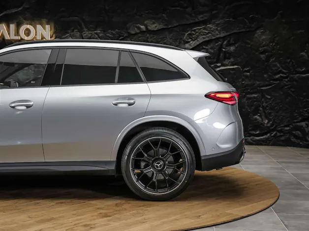 MERCEDES-BENZ GLC 300 d AMG Line 4Matic 9G-Tronic *21" Felgen*Digital LIGHT*AHK*