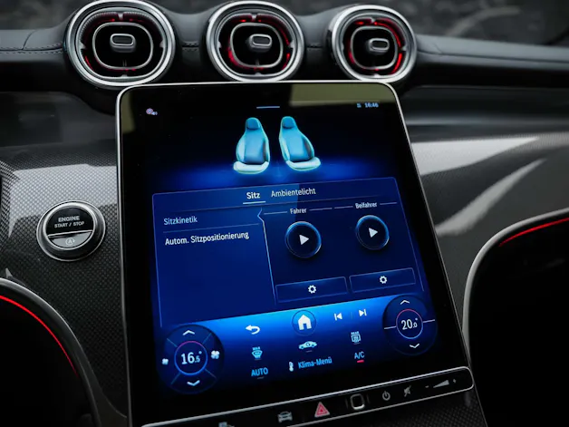 MERCEDES-BENZ GLC 300 d AMG Line 4Matic 9G-Tronic *21" Felgen*Digital LIGHT*AHK*