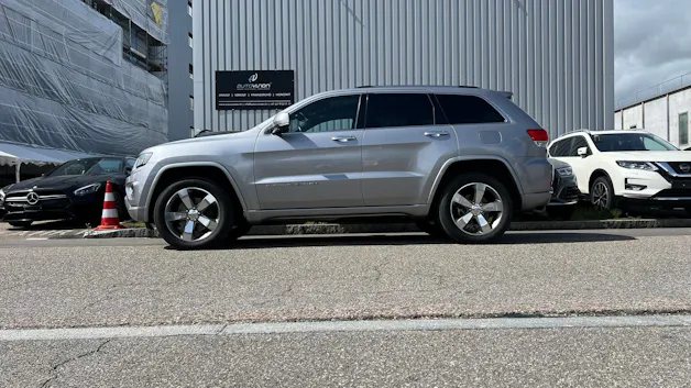 JEEP GRAND CHEROKEE 3.0 CRD OVERLAND AUTOMATIC l 250 PS
