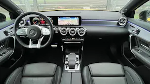 MERCEDES-BENZ A 35 AMG 4MATIC SPEEDSHIFT NIGHT AERODYNAMIK l 306 PS