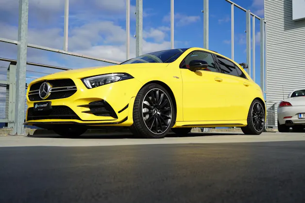 MERCEDES-BENZ A 35 AMG 4MATIC SPEEDSHIFT NIGHT AERODYNAMIK l 306 PS