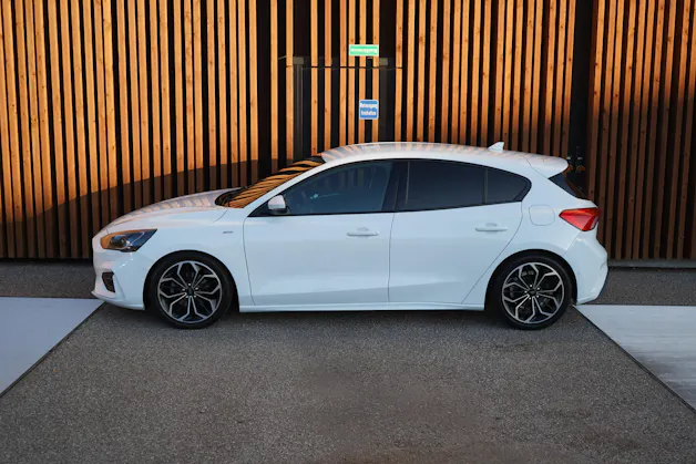 FORD FOCUS 1.5 TDCi ST LINE AUTOMATIC l 120 PS