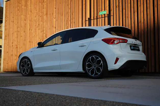 FORD FOCUS 1.5 TDCi ST LINE AUTOMATIC l 120 PS
