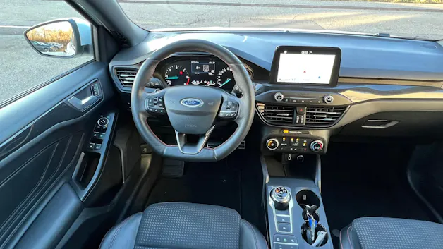 FORD FOCUS 1.5 TDCi ST LINE AUTOMATIC l 120 PS