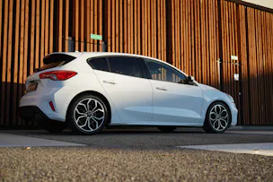 FORD FOCUS 1.5 TDCi ST LINE AUTOMATIC l 120 PS