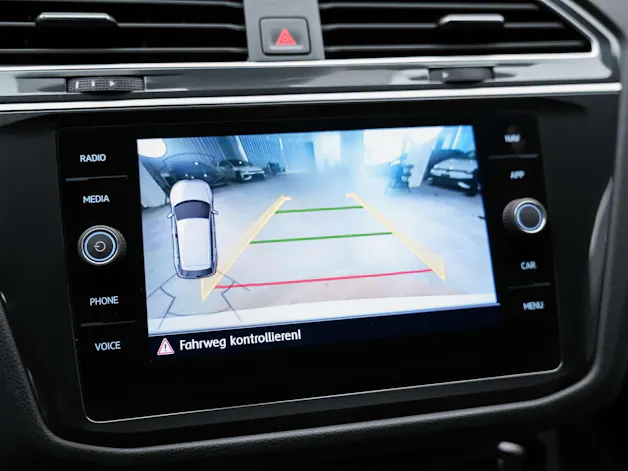 VW Tiguan 2.0TSI Highline R-Line 4Motion DSG *Panorama*Head-Up*Abstandsregler*