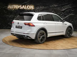 VW Tiguan 2.0TSI Highline R-Line 4Motion DSG *Panorama*Head-Up*Abstandsregler*
