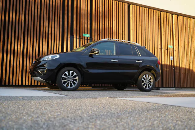 RENAULT KOLEOS 2.0 dCi DYNAMIQUE 4x4 AUTOMATIC l 150 PS