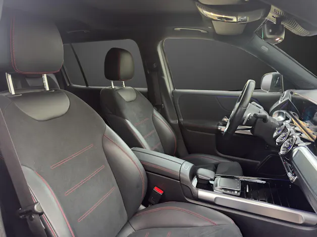 MERCEDES-BENZ EQB 300 AMG Line 4Matic