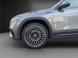 MERCEDES-BENZ EQB 300 AMG Line 4Matic