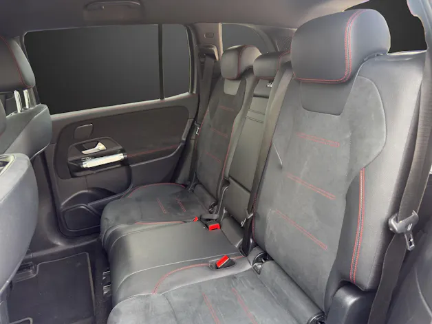MERCEDES-BENZ EQB 300 AMG Line 4Matic