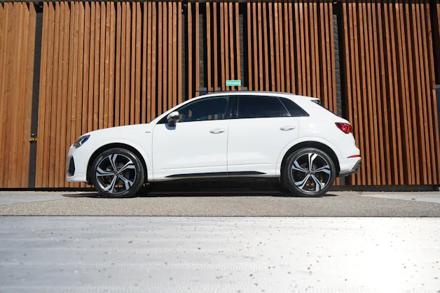 AUDI Q3 SPORTBACK 35 TFSI S LINE BLACK S-TRONIC l 150 PS