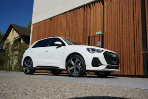AUDI Q3 SPORTBACK 35 TFSI S LINE BLACK S-TRONIC l 150 PS