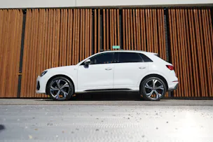 AUDI Q3 SPORTBACK 35 TFSI S LINE BLACK S-TRONIC l 150 PS