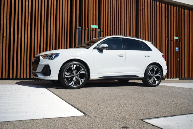 AUDI Q3 SPORTBACK 35 TFSI S LINE BLACK S-TRONIC l 150 PS