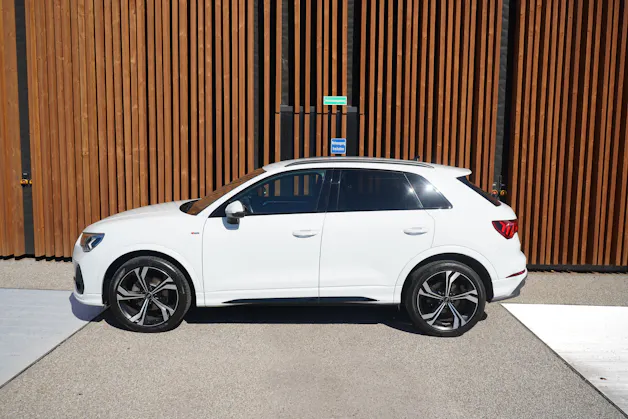 AUDI Q3 SPORTBACK 35 TFSI S LINE BLACK S-TRONIC l 150 PS