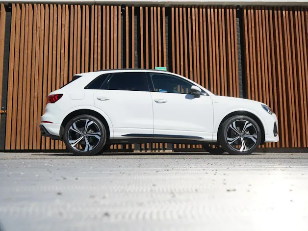 AUDI Q3 SPORTBACK 35 TFSI S LINE BLACK S-TRONIC l 150 PS