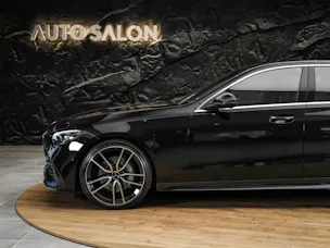 MERCEDES-BENZ C 300 d AMG Line *20" Felgen*Abstandsregler*AHK*