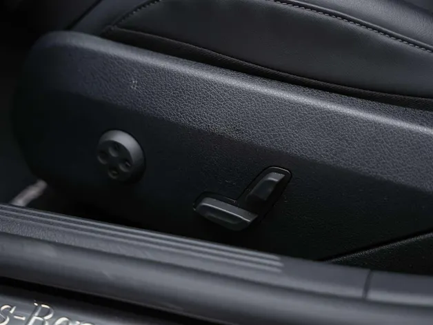 MERCEDES-BENZ C 300 d AMG Line *20" Felgen*Abstandsregler*AHK*