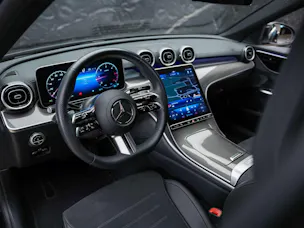 MERCEDES-BENZ C 300 d AMG Line *20" Felgen*Abstandsregler*AHK*