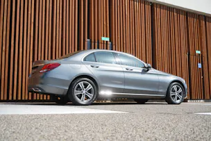 MERCEDES-BENZ C 200 AVANTGARDE 4MATIC 9G-TRONIC l 184 PS
