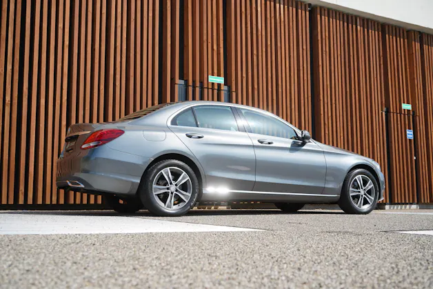 MERCEDES-BENZ C 200 AVANTGARDE 4MATIC 9G-TRONIC l 184 PS