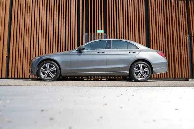 MERCEDES-BENZ C 200 AVANTGARDE 4MATIC 9G-TRONIC l 184 PS