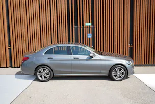 MERCEDES-BENZ C 200 AVANTGARDE 4MATIC 9G-TRONIC l 184 PS