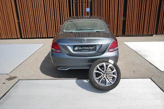 MERCEDES-BENZ C 200 AVANTGARDE 4MATIC 9G-TRONIC l 184 PS