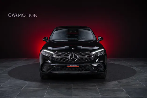 MERCEDES-BENZ GLC 300 AMG Line 4matic Coupé / Panorama-Glasdach / Burmester / 360°Kamera