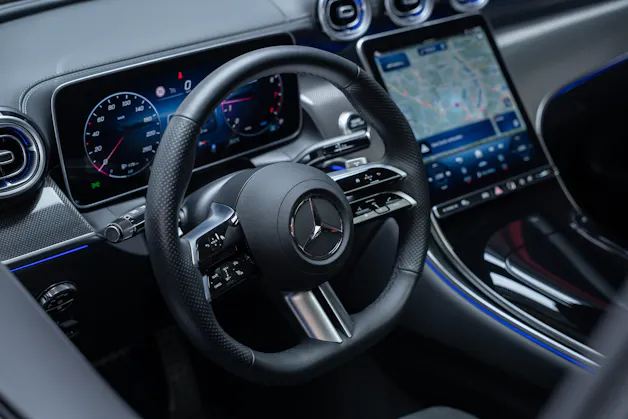 MERCEDES-BENZ GLC 300 AMG Line 4matic Coupé / Panorama-Glasdach / Burmester / 360°Kamera