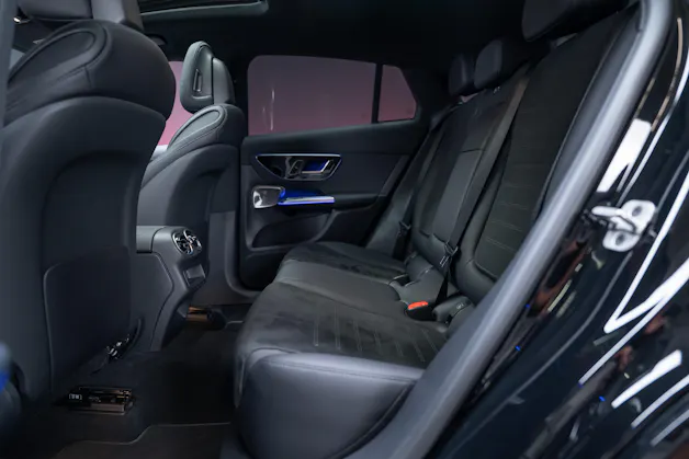 MERCEDES-BENZ GLC 300 AMG Line 4matic Coupé / Panorama-Glasdach / Burmester / 360°Kamera