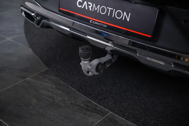 MERCEDES-BENZ GLC 300 AMG Line 4matic Coupé / Panorama-Glasdach / Burmester / 360°Kamera