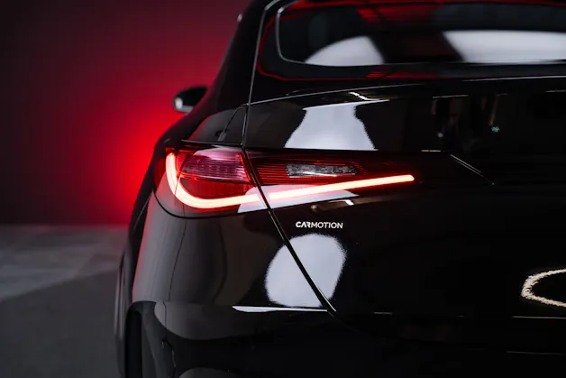 MERCEDES-BENZ GLC 300 AMG Line 4matic Coupé / Panorama-Glasdach / Burmester / 360°Kamera