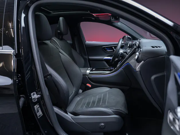 MERCEDES-BENZ GLC 300 AMG Line 4matic Coupé / Panorama-Glasdach / Burmester / 360°Kamera