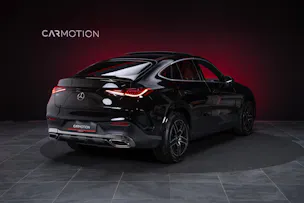 MERCEDES-BENZ GLC 300 AMG Line 4matic Coupé / Panorama-Glasdach / Burmester / 360°Kamera