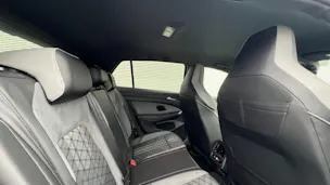 VW GOLF 1.5 eTSI mHEV ACT R-LINE BLACK DSG l 150 PS
