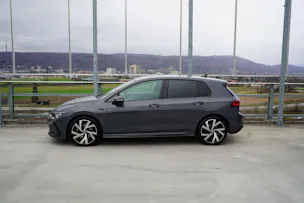 VW GOLF 1.5 eTSI mHEV ACT R-LINE BLACK DSG l 150 PS