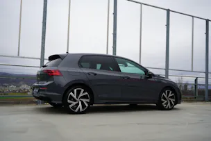VW GOLF 1.5 eTSI mHEV ACT R-LINE BLACK DSG l 150 PS