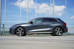 AUDI A3 SPORTBACK 40 TDI S-LINE SPORT QUATTRO S-TRONIC l 200 PS