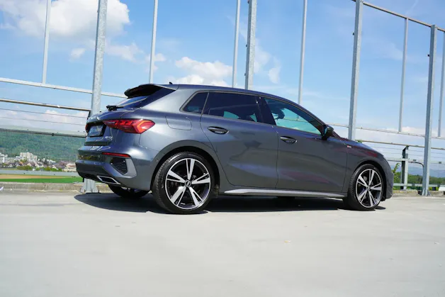 AUDI A3 SPORTBACK 40 TDI S-LINE SPORT QUATTRO S-TRONIC l 200 PS