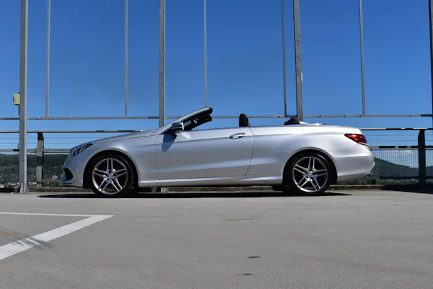 MERCEDES-BENZ E 400 7G-TRONIC AMG LINE PLUS l 333 PS
