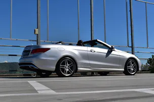 MERCEDES-BENZ E 400 7G-TRONIC AMG LINE PLUS l 333 PS