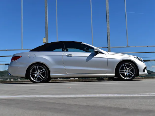 MERCEDES-BENZ E 400 7G-TRONIC AMG LINE PLUS l 333 PS