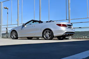 MERCEDES-BENZ E 400 7G-TRONIC AMG LINE PLUS l 333 PS