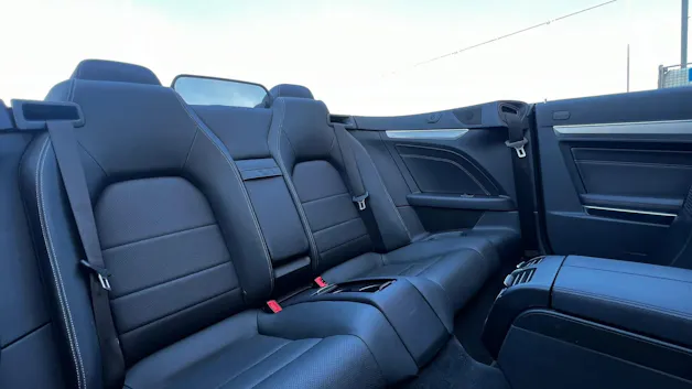 MERCEDES-BENZ E 400 7G-TRONIC AMG LINE PLUS l 333 PS