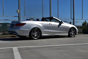 MERCEDES-BENZ E 400 7G-TRONIC AMG LINE PLUS l 333 PS
