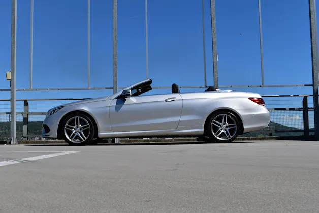 MERCEDES-BENZ E 400 7G-TRONIC AMG LINE PLUS l 333 PS